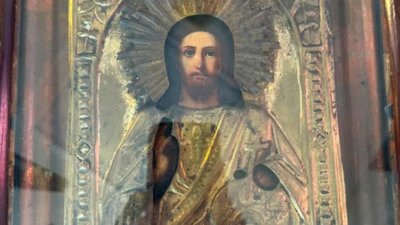 У «Рава-Руській» виявили старовинну ікону та церковну книгу