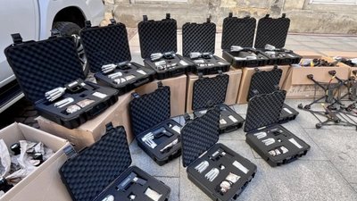 Зі Львова передали військовим техніки на 12 млн грн