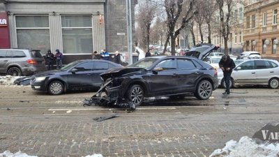 У мережі показали фото жахливої ДТП на Городоцькій у Львові