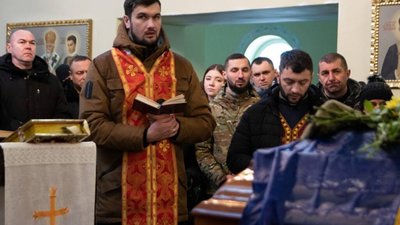 Львівщина попрощалась із 21-річним захисником (ФОТО)