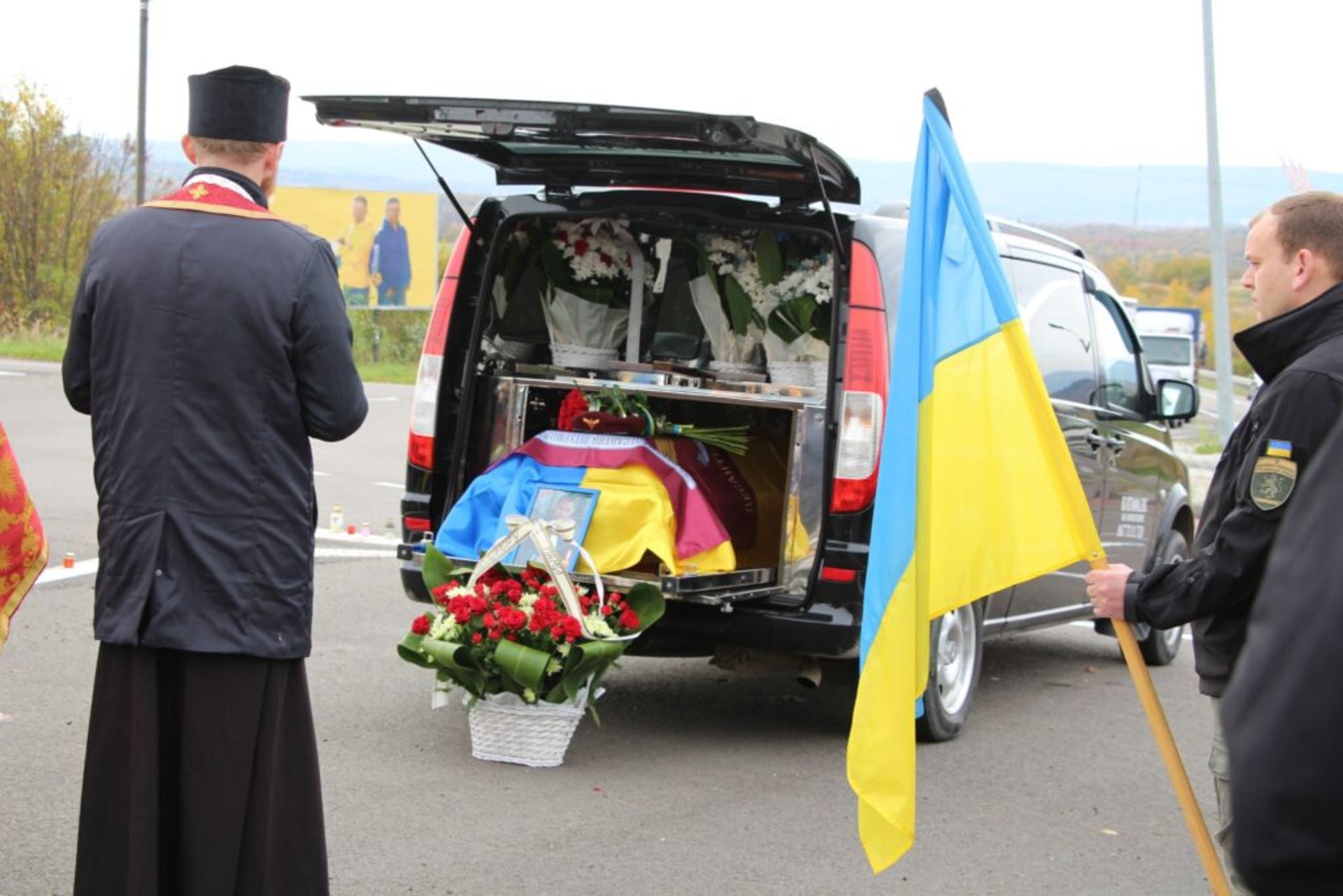 Дрогобиччина прощається з загиблим Героєм Володимиром Марком