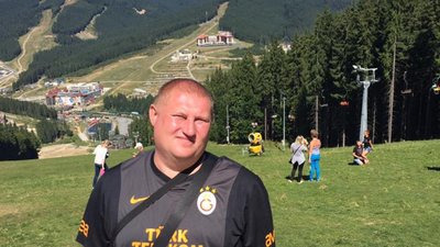 COVID-19 продовжує «косити» ряди нардепів: захворів Володимир Ватрас