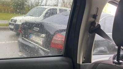 У Львові на Богданівській не розминулись автомобілі (ФОТО)