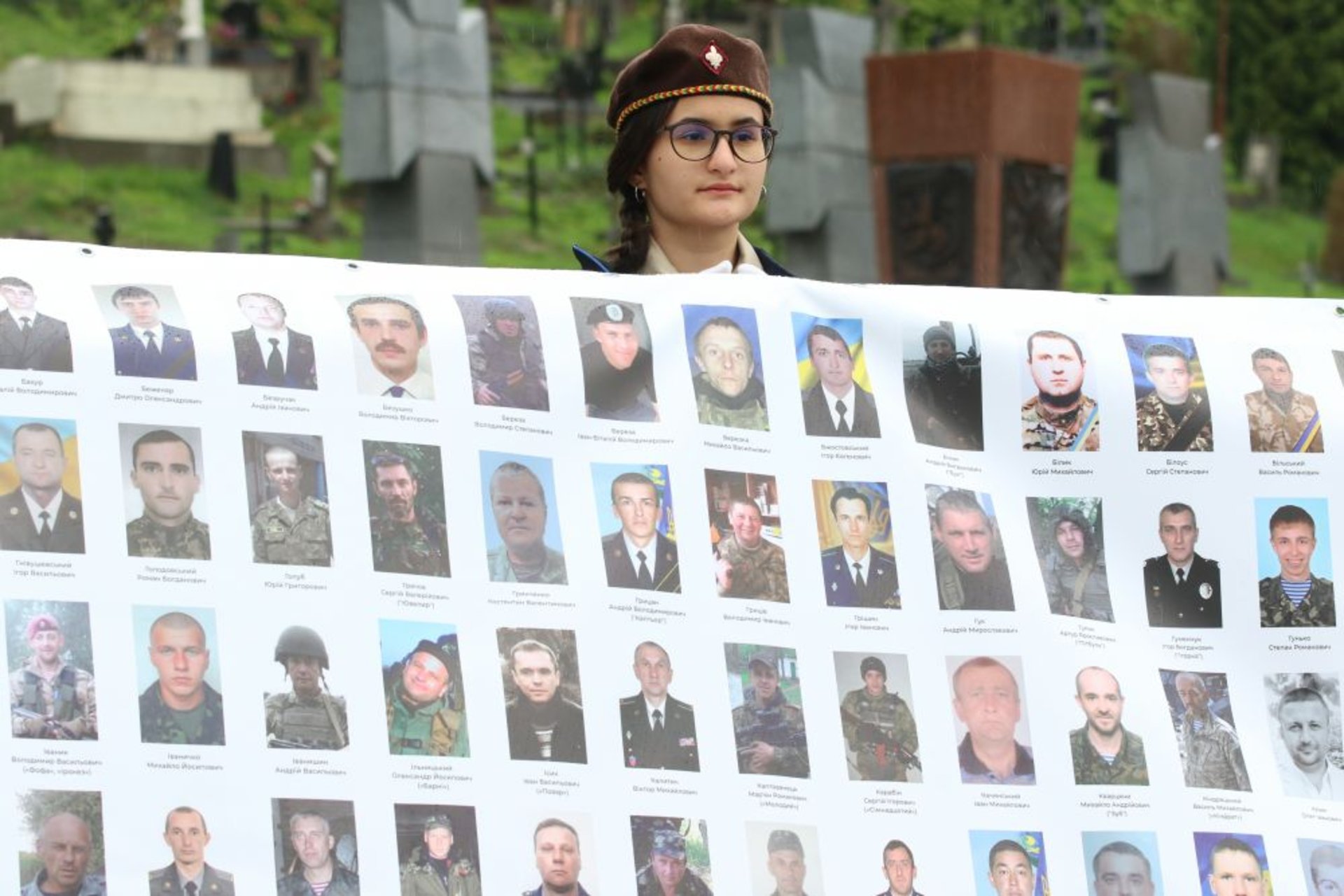 На Личаківському цвинтарі вшанували пам’ять новітніх Героїв, фото ЛМР