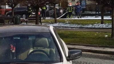 У центрі Львова згорів автомобіль (ФОТО)