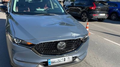 На Львівщині автомобіль збив літнього чоловіка