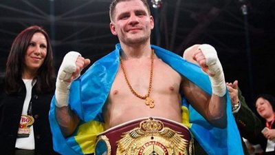 Український боксер Денис Берінчик втретє захистив чемпіонський пояс: відео бою
