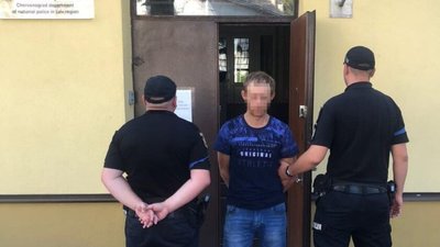 У Радехові чоловік обікрав магазин