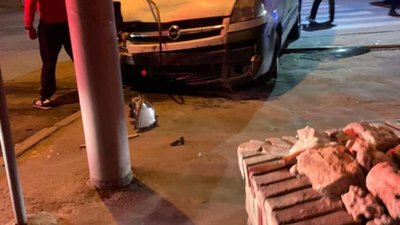 У Львові п’яний водій втікав від поліції і влетів у стовп (ФОТО, ВІДЕО)