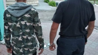 Поліція Львівщини затримала горе-мінувальника кордону (ФОТО)