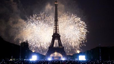 У Франції на свята мобілізували майже 100 тисяч військових і копів
