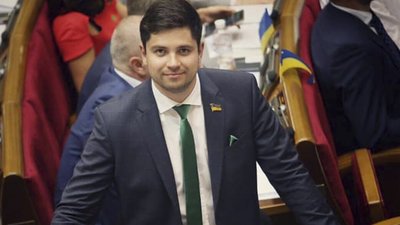 "Слуга" перелякався "погроз" Федини і "настукав" у прокуратуру