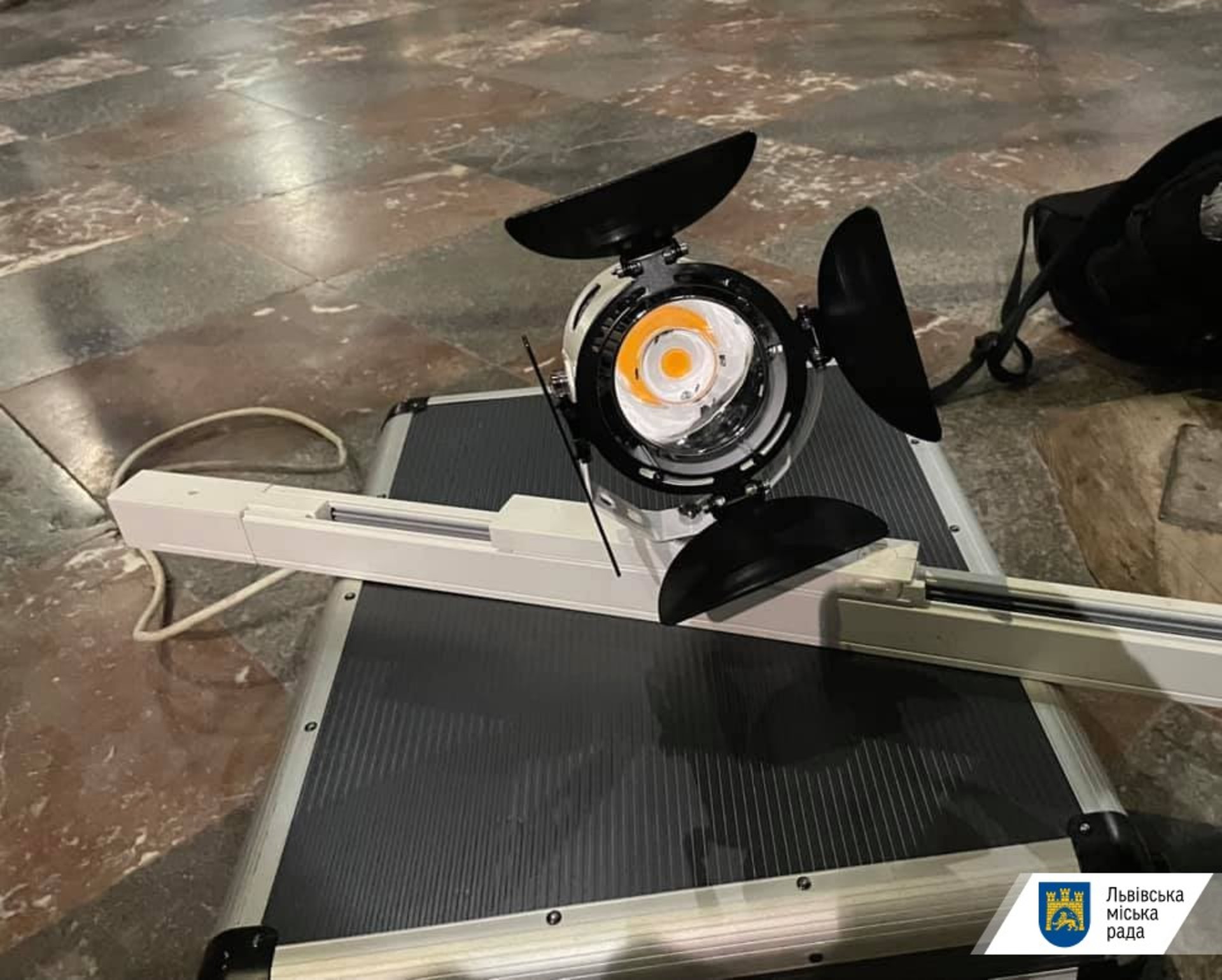 У Гарнізонному храмі свв. апостолів Павла і Петра закінчують роботи з реставрації стінопису