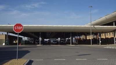 30 поляків наблизились до кордону з Україною