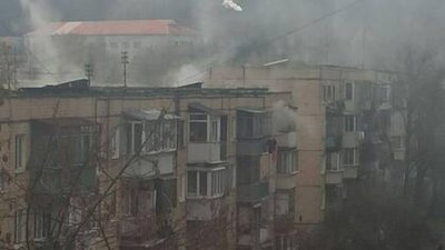 У Львові горить квартира в багатоповерхівці (ВІДЕО, ФОТО)