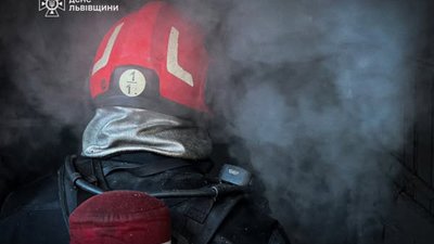 У Львові у пожежі врятували двох жінок