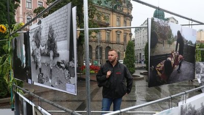 У Львові відкрили фотовиставку в пам'ять про події поблизу Іловайська 2014 року (ФОТО)