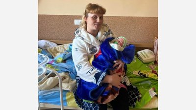 У Львові багатодітна мама народила 8 дитину