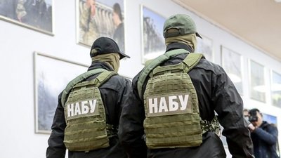 "Рюкзаки Авакова": НАБУ та САП прийшли з обшуками до поліцейських