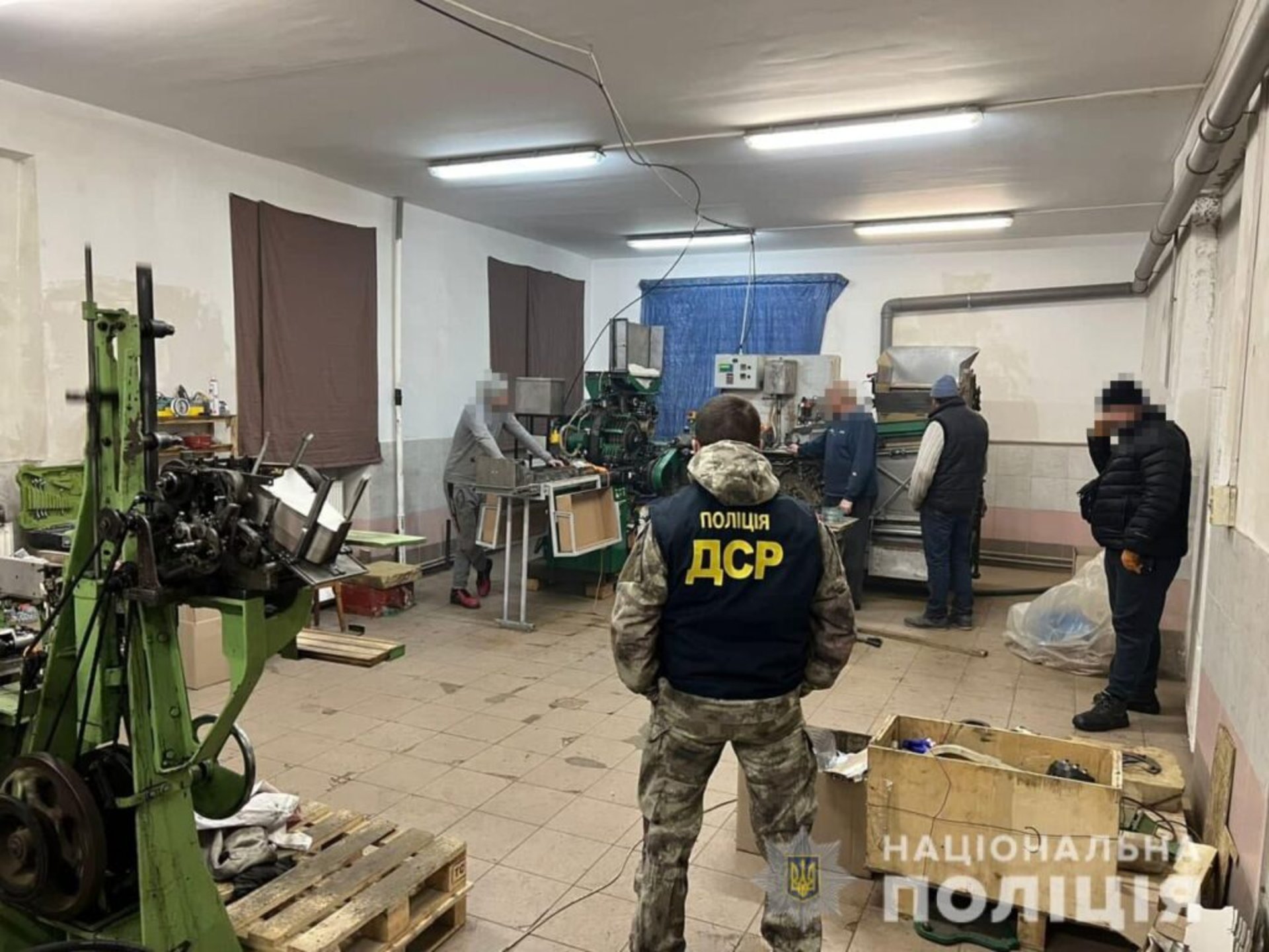 У Львові ліквідували діяльність підпільного тютюнового цеху