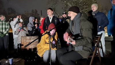 У Львові на Меморіалі Героїв Небесної Сотні запалили Ватру Гідності (ВІДЕО)