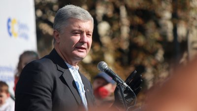 Пам’ятка від Порошенка: хочеш жити як в Росії – голосуй за ОПЗЖ