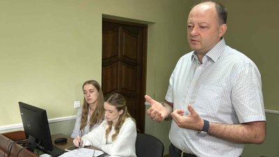 Скандальний заступник Садового опинився у суді