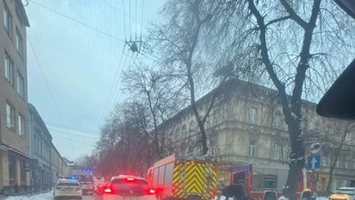У центрі Львова перекривали вулицю через пожежу (ВІДЕО)