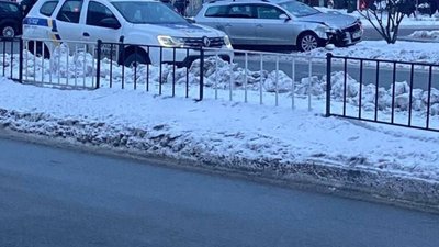 У Львові на перехресті не розминулись автомобілі (ФОТО)