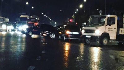 На Галицькому перехресті не розминулись автомобілі (ФОТО)