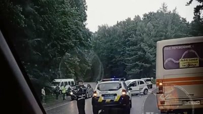 У Лапаївці не розминулись автомобілі (ФОТО)