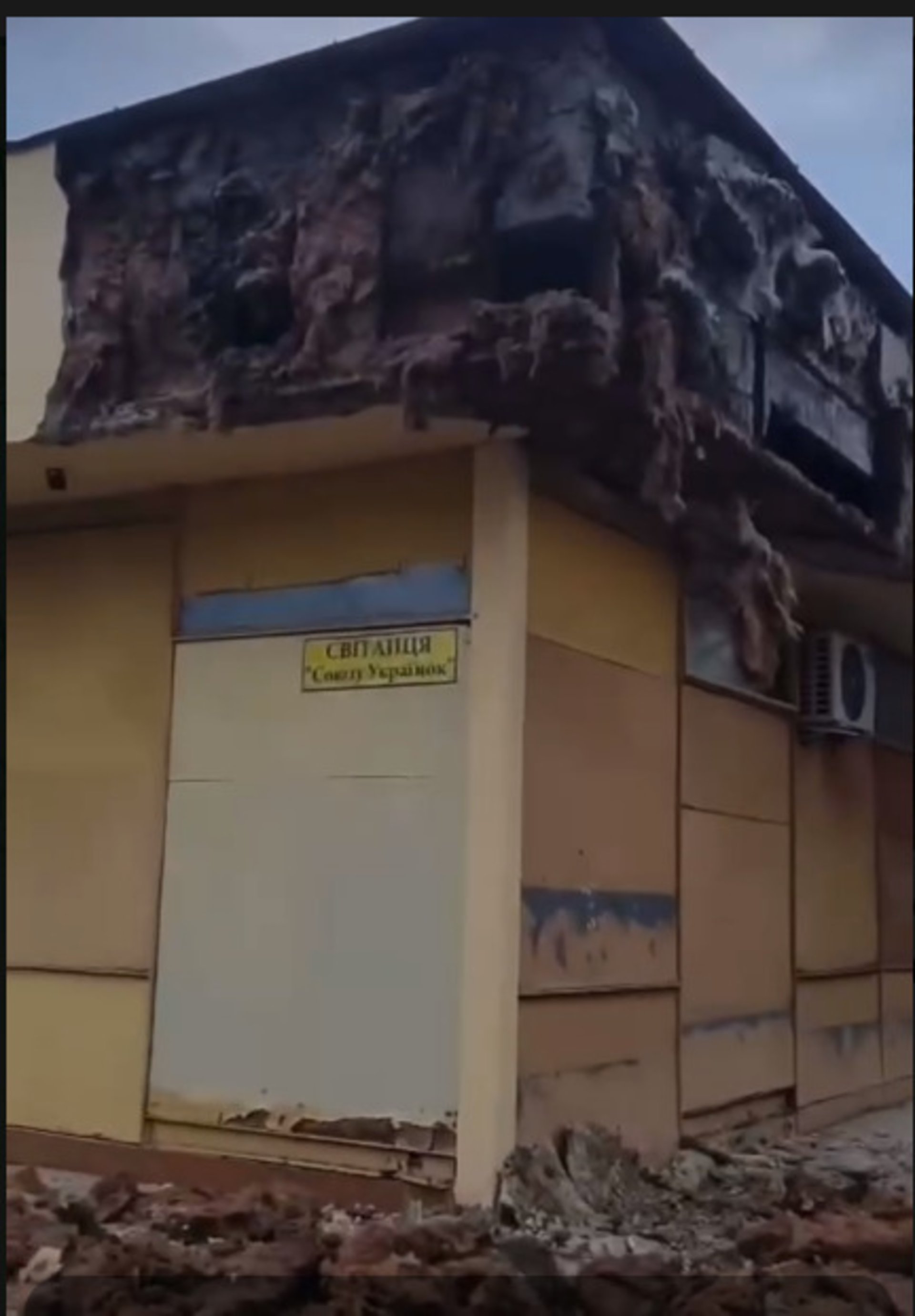 На Львівщині обвалилася частина будівлі кінотеатру
