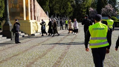Як у Львові відзначили 9 травня (ФОТОРЕПОРТАЖ)