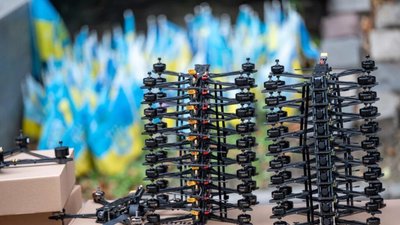 Зі Стрийщини захисникам передали ще 450 дронів у межах проєкту “Пташки Перемоги”