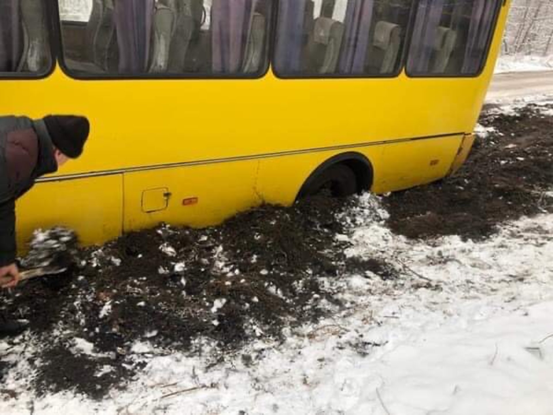 На Львівщині маршрутка злетіла з траси, фото Мій Новояворівськ
