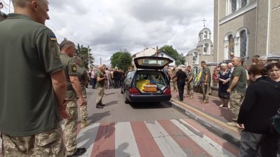 У Стрию в останню путь провели Героя України (ФОТО)