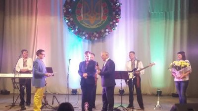 Заслужений артист України Ігор Богдан отримав відзнаку "Почесний громадянин Буського району"