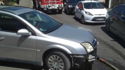 На Львівщині під час ДТП стався витік палива з вантажівки на дорожнє покриття (ФОТО)