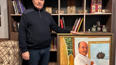 Нардеп з Львівщини милуватиметься власним портретом