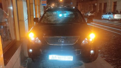 У Львові внаслідок наїзду автомобіля загинув пішохід