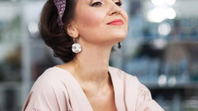 Мар’яна Савка подолала COVID-19 і презентує чуттєве лірик-відео «Ваніль, кориця і шафран»