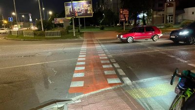 У Львові на Грінченка зробили пішохідний перехід на повороті (ФОТО)