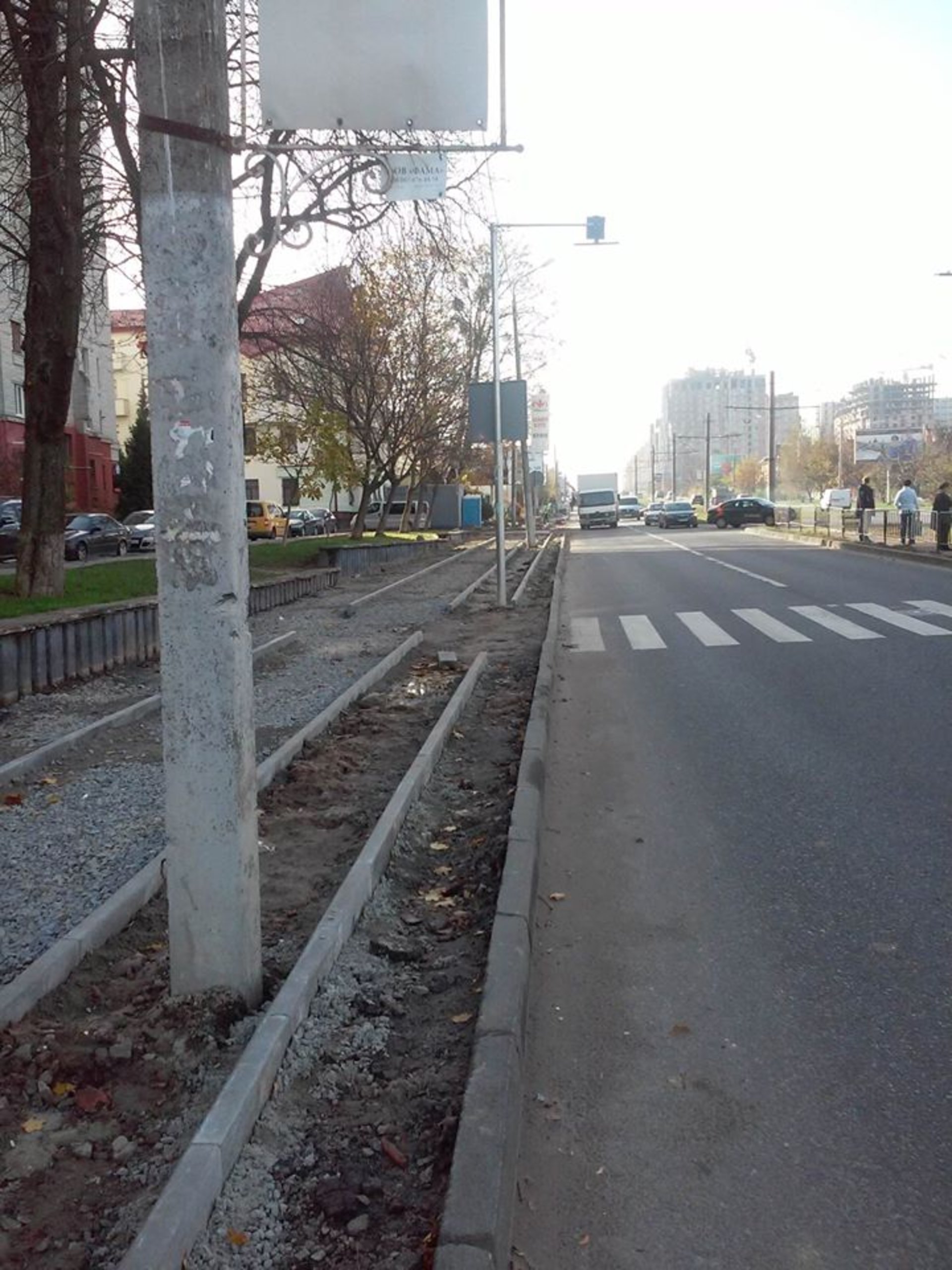 У Львові на Княгині Ольги будують велодоріжку