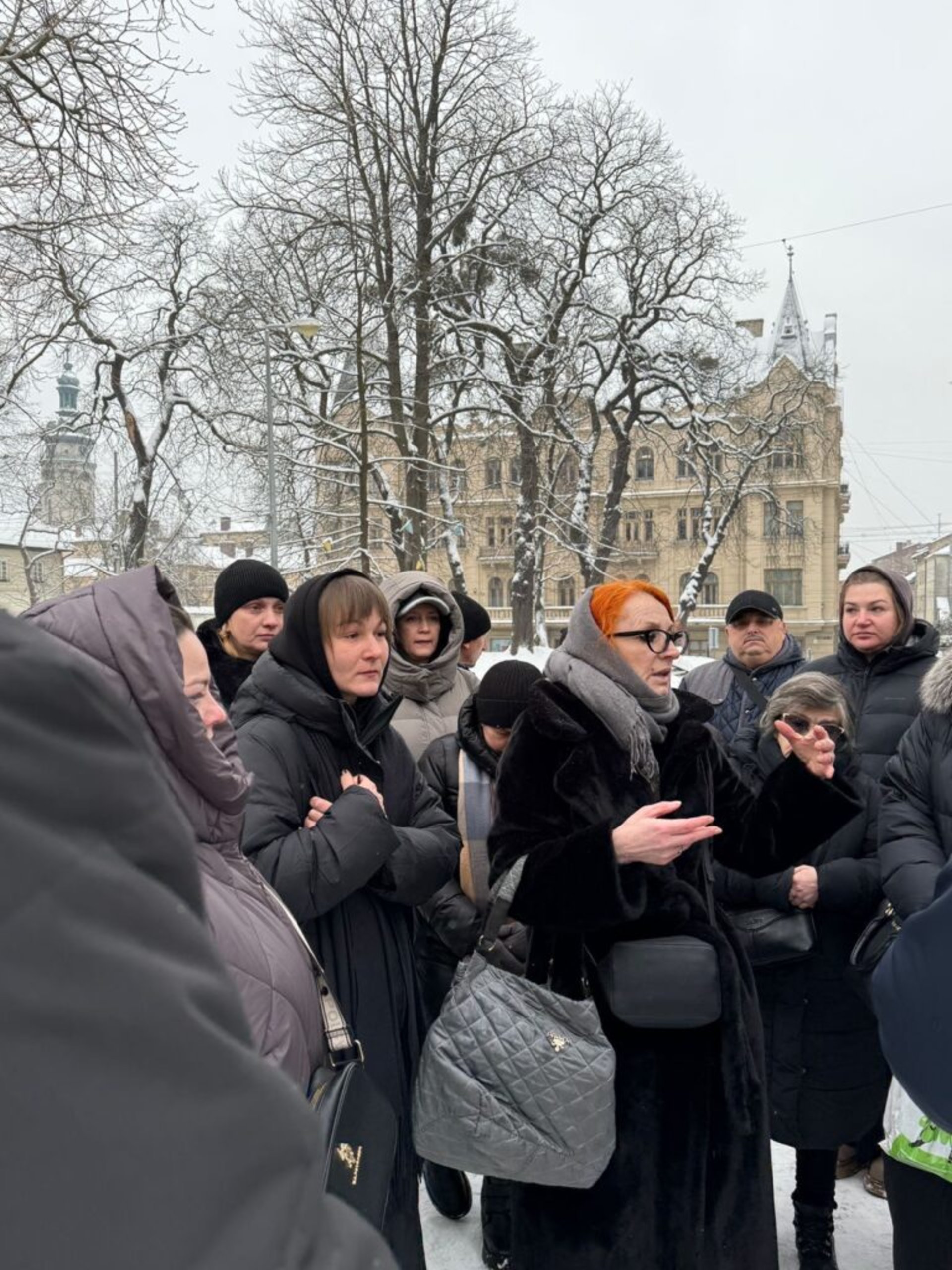 Родини новітніх Героїв України обурені діями Садового, фото Четверта студія