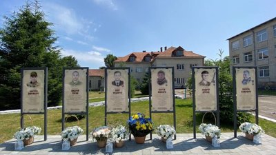 На Стрийщині увіковічнили пам’ять шести Захисників