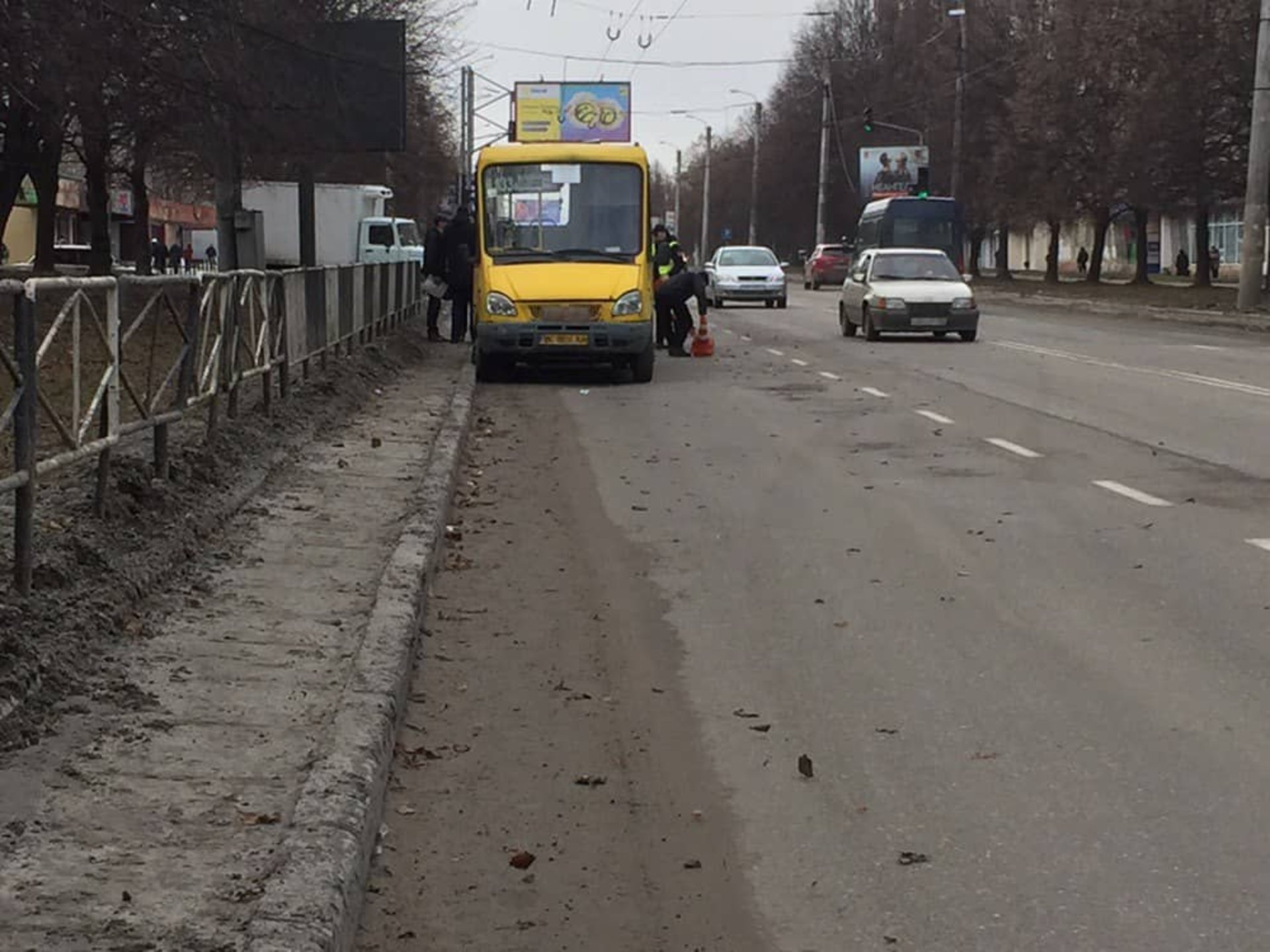 У Львові маршрутка потрапила у ДТП. Фото: Варта1.