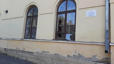 У Жовкві скоєно напад на приймальню народного депутата (ФОТО)