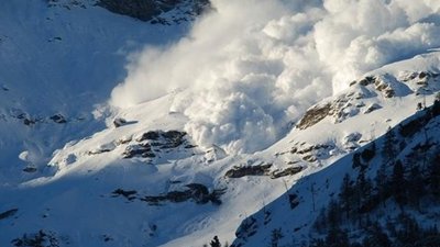 У горах Львівщини відлига провокує загрозу сходження лавин – ДСНС