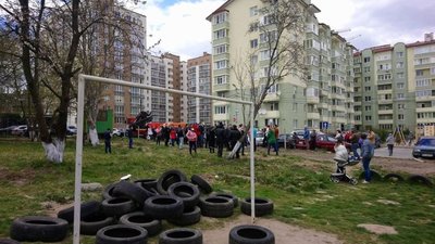 У Львові майстер виготовляє скульптури з деревини (ВІДЕО)