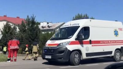 На Львівщині перекинувся автомобіль (ВІДЕО)